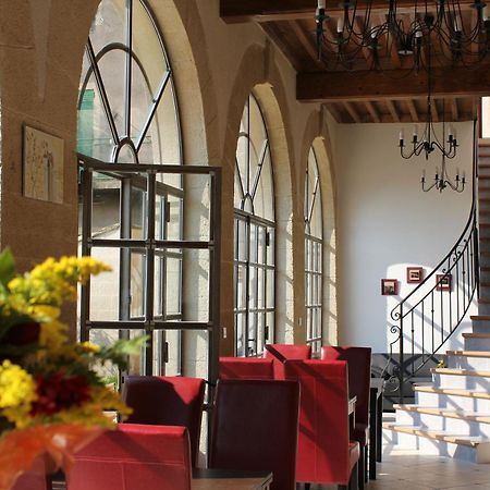 Les Galeries De Beaulac Pezenas Bagian luar foto